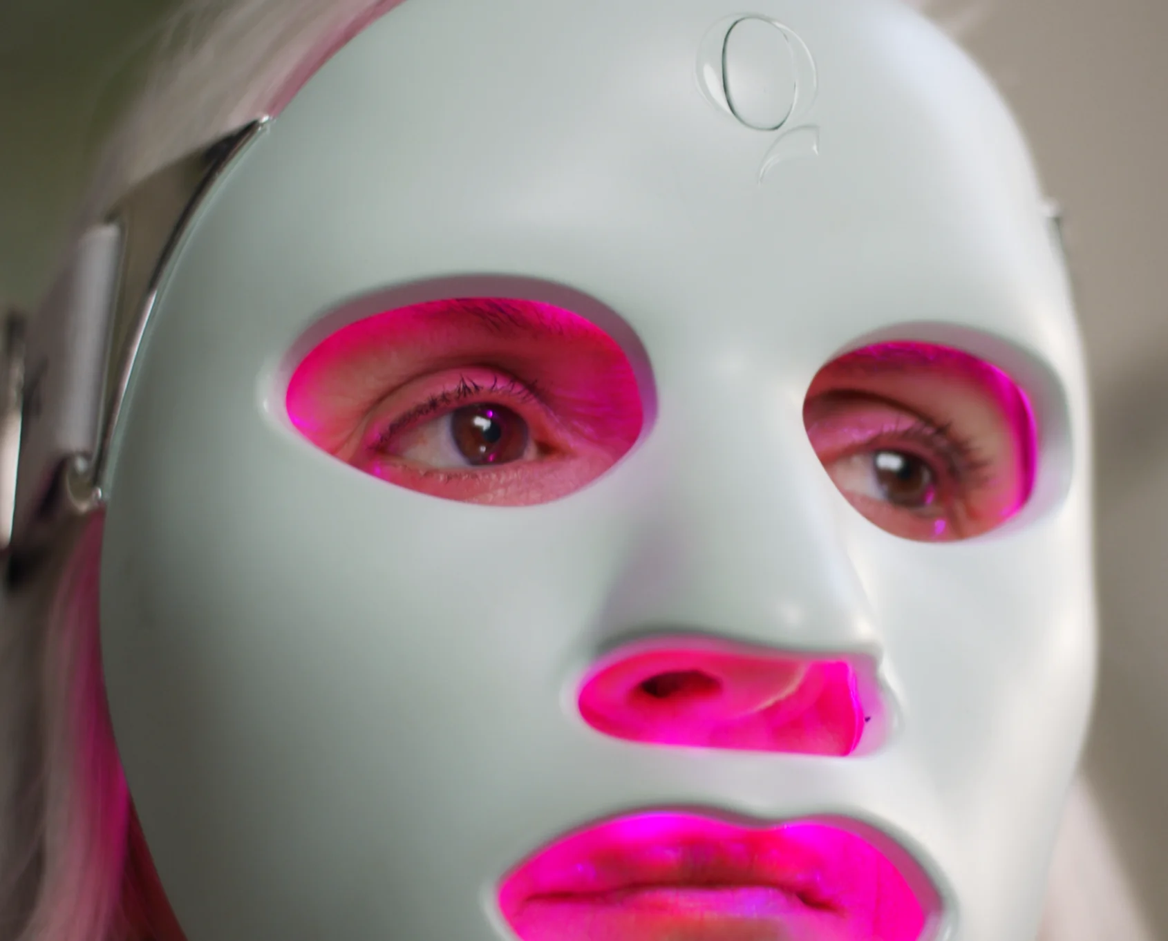 Q-Rejuvalight Pro-Facewear - Image 14